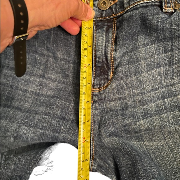 Women’s Liz Claiborne Medium Wash City Fit Skinny Boyfriend Jeans size 14 - Picture 3 of 7